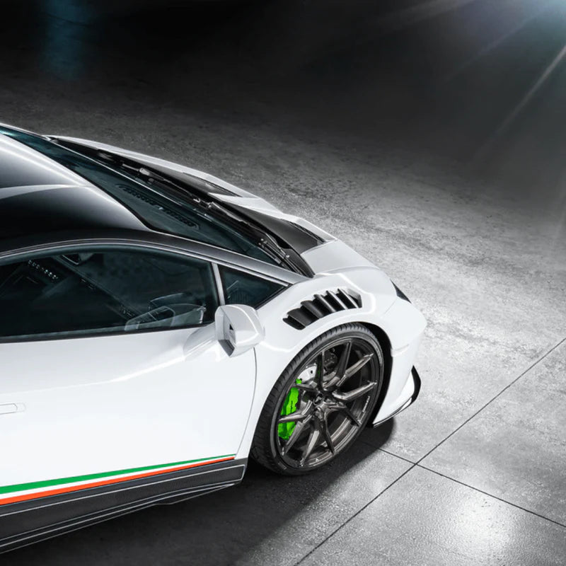 Vorsteiner Lamborghini Huracan Novara Edizione Aero Front Fenders w/Integrated Vents and Splash Shields (2x2 Gloss Carbon)
